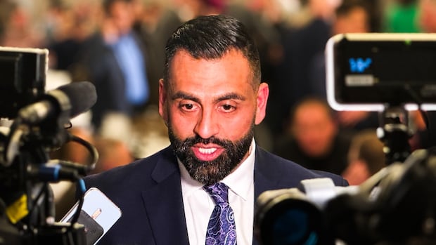 manitoba-progressive-conservatives-choose-obby-khan-as-new-party-leader