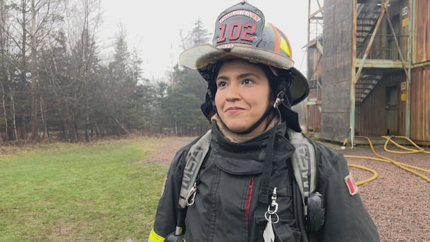 firefighting-recruits-on-pei.-put-to-the-test-in-live-fire-scenarios