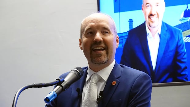 kingston’s-mayor-heading-back-to-city-hall-after-unsuccessful-election-bid-for-conservatives
