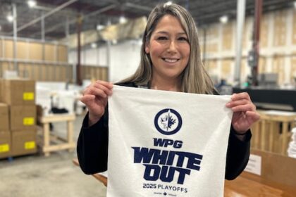local-businesses-proud-to-outfit-fans-for-the-winnipeg-whiteout-during-jets’-playoff-run