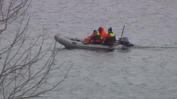 youth-missing-after-falling-from-kayak-at-pictou-county-lake