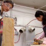 a-group-of-winnipeg-grade-10-girls-are-helping-make-beds-for-kids-in-need