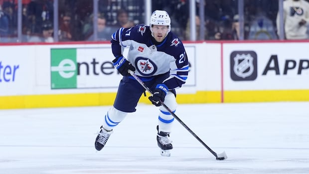 nikolaj-ehlers-‘looking-good,’-takes-big-step-toward-return-to-winnipeg-jets-lineup