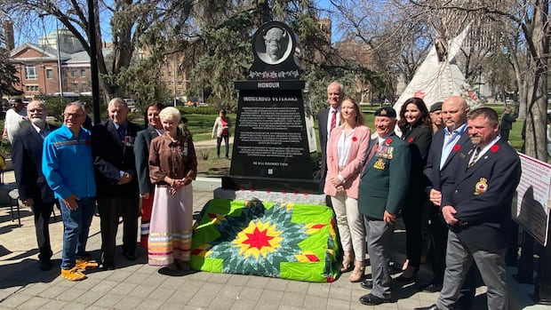 regina-unveils-indigenous-veterans-memorial