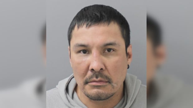man-on-the-run-after-escaping-police-custody:-fond-du-lac-rcmp