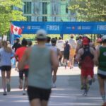 record-breaking-25,000-runners-race-in-bmo-vancouver-marathon