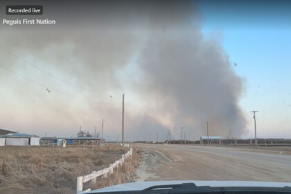 first-nations-in-manitoba-evacuated-due-to-nearby-wildfires,-one-home-destroyed