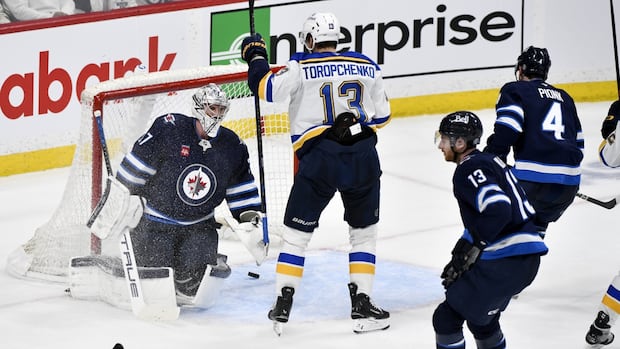 jets’-hellebuyck-relieved-to-hit-reset-button-against-dallas-after-dismal-performance-in-round-1