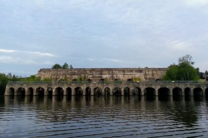 man-dead-after-slipping-into-water-at-pinawa-dam