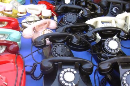 lesa-on-life:-why-i-will-never-give-up-my-landline