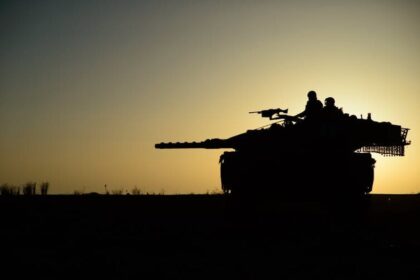 gwynne-dyer:-how-india’s-situation-parallels-israel’s-war-in-gaza-strip