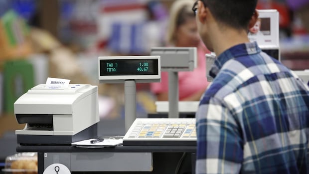 quebec-has-new-rules-on-pricing-and-tip-calculations.-here’s-a-breakdown
