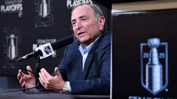 bettman-speaks-glowingly-of-jets-franchise,-says-winnipeg-fans-won’t-soon-forget-playoff-heroics