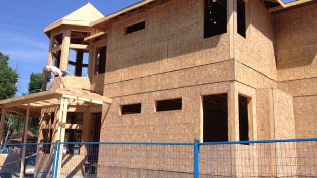 saskatoon-moves-to-break-with-province-on-home-energy-efficiency-standards