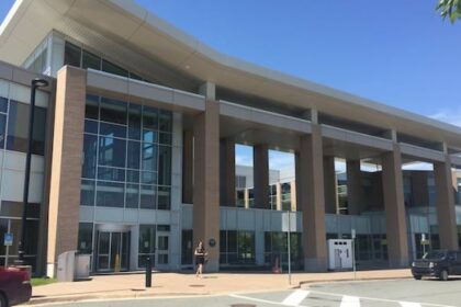 security-guards-at-truro-hospital-injured-in-bleach-attack