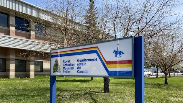 girl-sexually-assaulted-after-break-in-while-she-was-sleeping-at-home-in-thompson