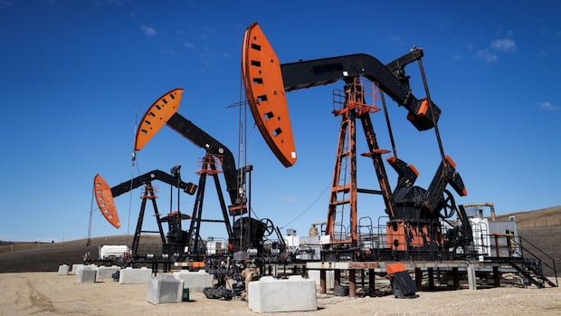 oil-prices-are-down-it-means-something-different-in-canada-vs-the-us.