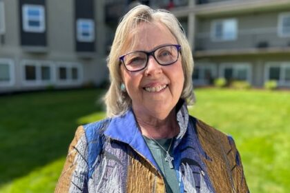 sole-green-mp-elizabeth-may-looks-to-play-pivotal-role-in-minority-parliament