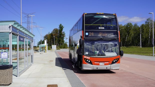 oc-transpo-offers-free-weekend-of-transit,-advocates-say-‘it’s-a-good-start’