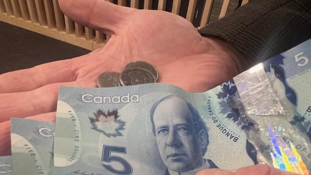 minimum-wage-jumps-to-$16.10-an-hour-in-quebec