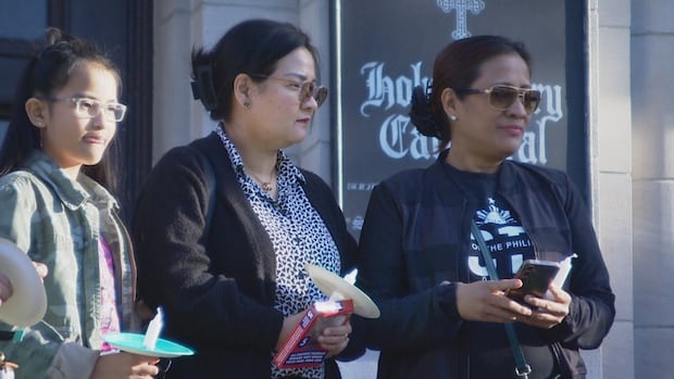 sask.-vigils-show-support-and-mourn-victims-of-vancouver-filipino-festival-tragedy