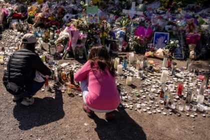 in-photos-|-memorials-grow-at-scene-of-lapu-lapu-day-festival-tragedy