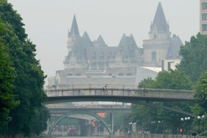 poor-air-quality,-moderate-risk-level-still-affecting-ottawa-gatineau
