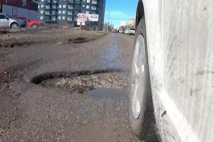 potholes-are-costing-canadians-billions.-but-there-are-some-solutions