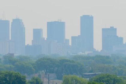 smoke-chokes-out-activities-in-winnipeg,-prompts-warnings-from-health-organizations