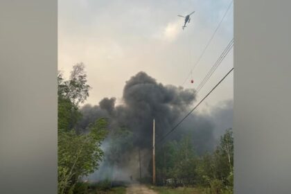 southern-manitoba-firefighters-drive-pumper-truck-15-hours-to-help-in-lynn-lake