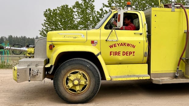 ‘we’re-keeping-a-couple-bags-packed’:-weyakwin,-sask.,-residents-start-returning-after-evac-order-lifted