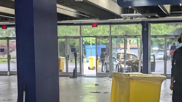 vancouver-man-arrested-after-driving-into-pacific-coliseum-entrance-during-cirque-du-soleil-show,-police-say