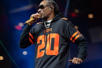 legendary-rapper-snoop-dogg-performs-ahead-of-bc.-lions-home-opener