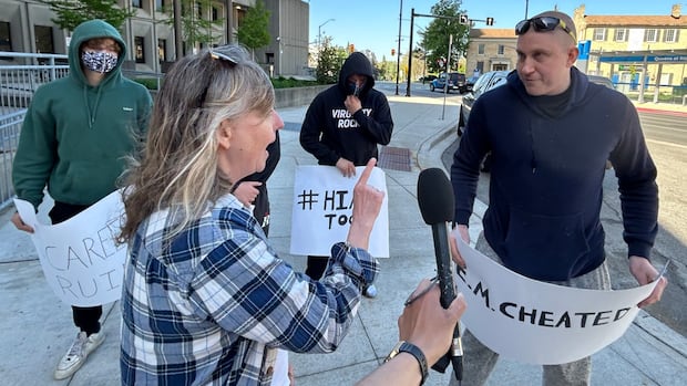 for-some,-it’s-#metoo-vs.-#himtoo-at-the-hockey-canada-sexual-assault-trial