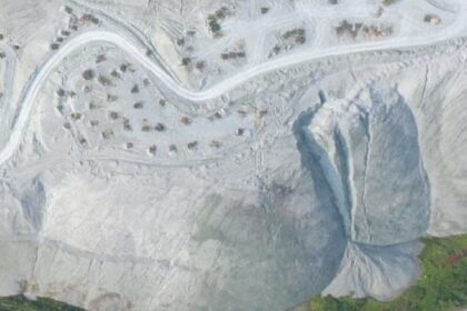 cassiar-asbestos-mine,-near-yukon-bc.-border,-one-of-province’s-most-contaminated:-mining-watchdog