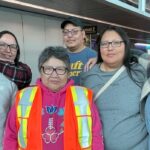 sandy-lake-first-nation-evacuations-continue,-hundreds-have-left-as-major-wildfire-burns-nearby