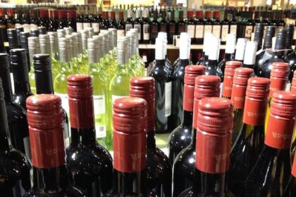 sask.-to-put-american-made-booze-back-on-the-shelves
