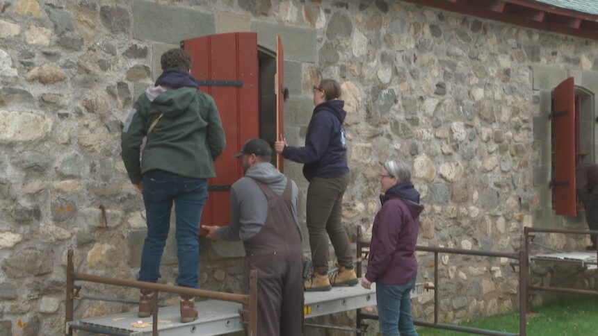 louisbourg’s-restoration-gets-a-helping-hand-from-students