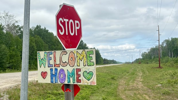 ‘i’m-just-happy-to-have-a-house’:-evacuees-start-returning-to-la-ronge