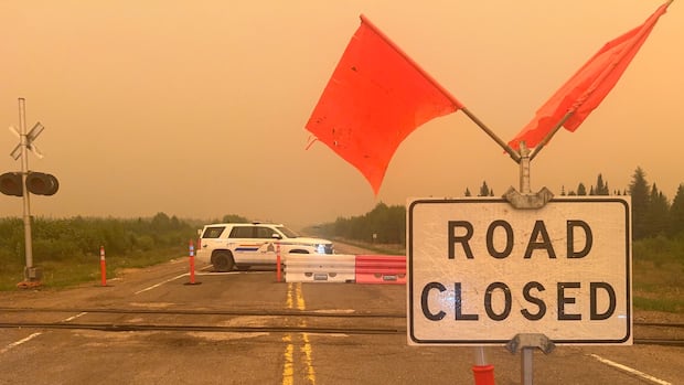 pimicikamak-cree-nation-says-it’s-stuck-footing-bill-to-feed-800-wildfire-evacuees-in-winnipeg