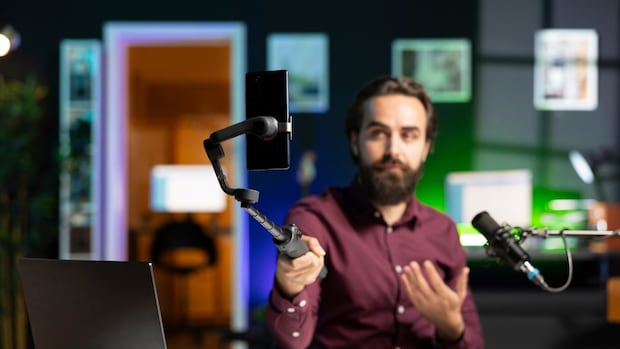 news-influencers-are-changing-how-canadians-stay-informed-for-better-or-worse