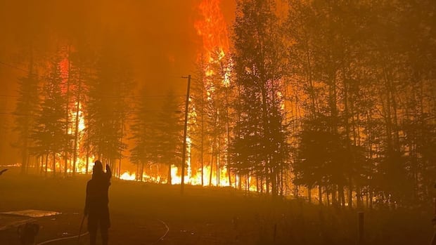 experts-say-sask.-wildfires-could-remain-ablaze-until-snowfall