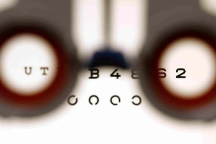 pei.-optometrist-goes-mobile-to-serve-care-homes-in-prince-county
