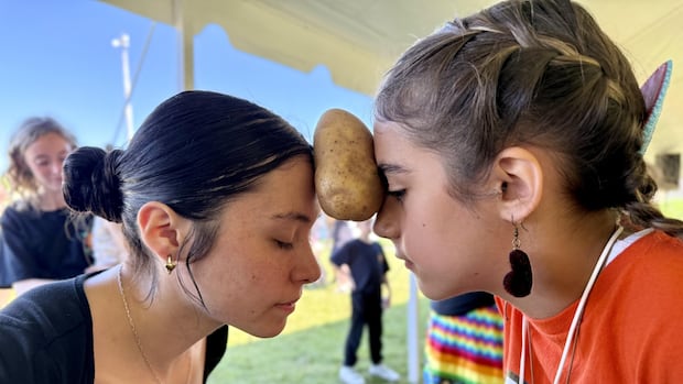 see-photos-from-a-powwow-for-kids