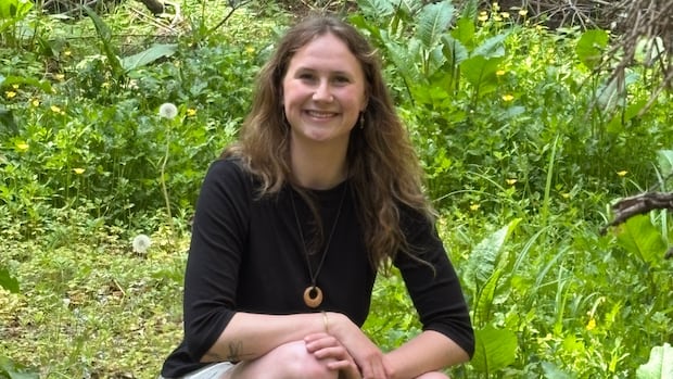 is-watercress-helping-or-hurting-pei.-streams?-a-upei-student-aims-to-find-out