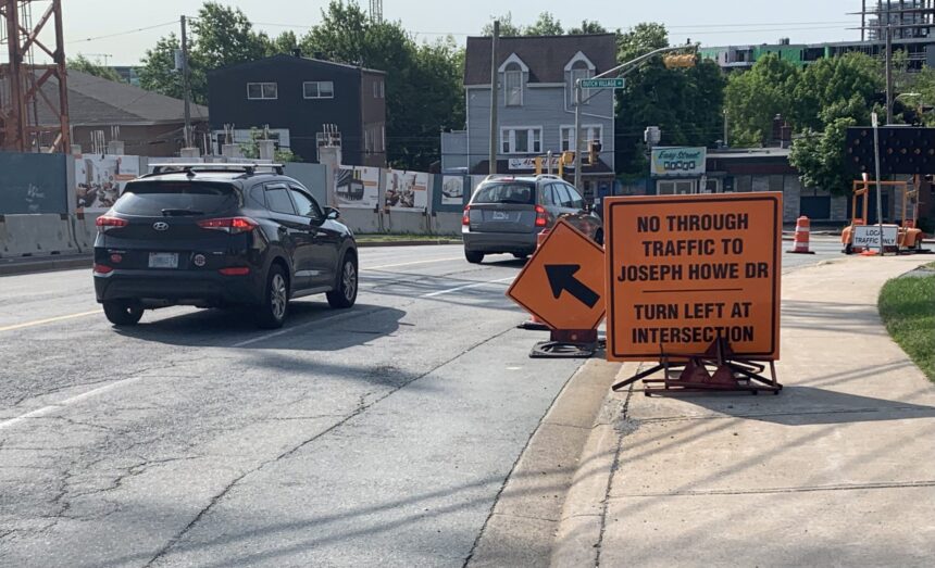 disruptions-expected-for-commuters-as-dutch-village-road-project-ramps-up