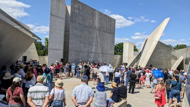 holocaust-monument-vigil-calls-for-end-to-hate-crimes