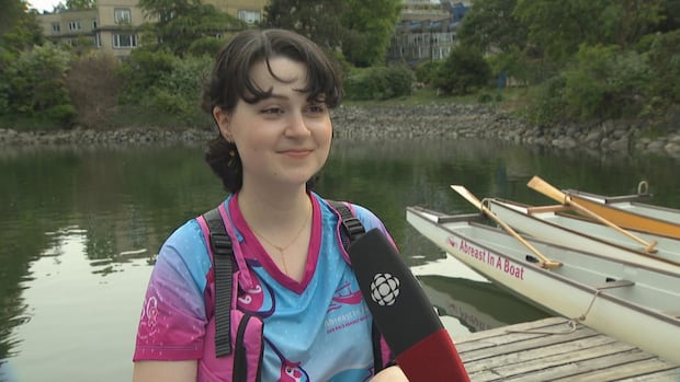 dragon-boat-team-of-breast-cancer-survivors-celebrates-30-years-in-vancouver