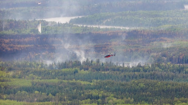 manitoba-officials-‘cautiously-optimistic’-as-wildfire-evacuees-from-some-communities-start-going-home