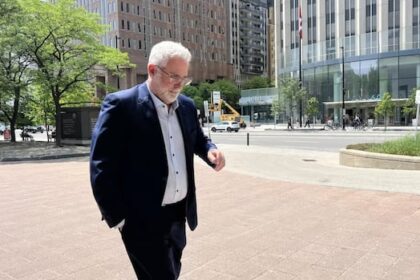 ex-lawyer-pleads-guilty-to-fraud